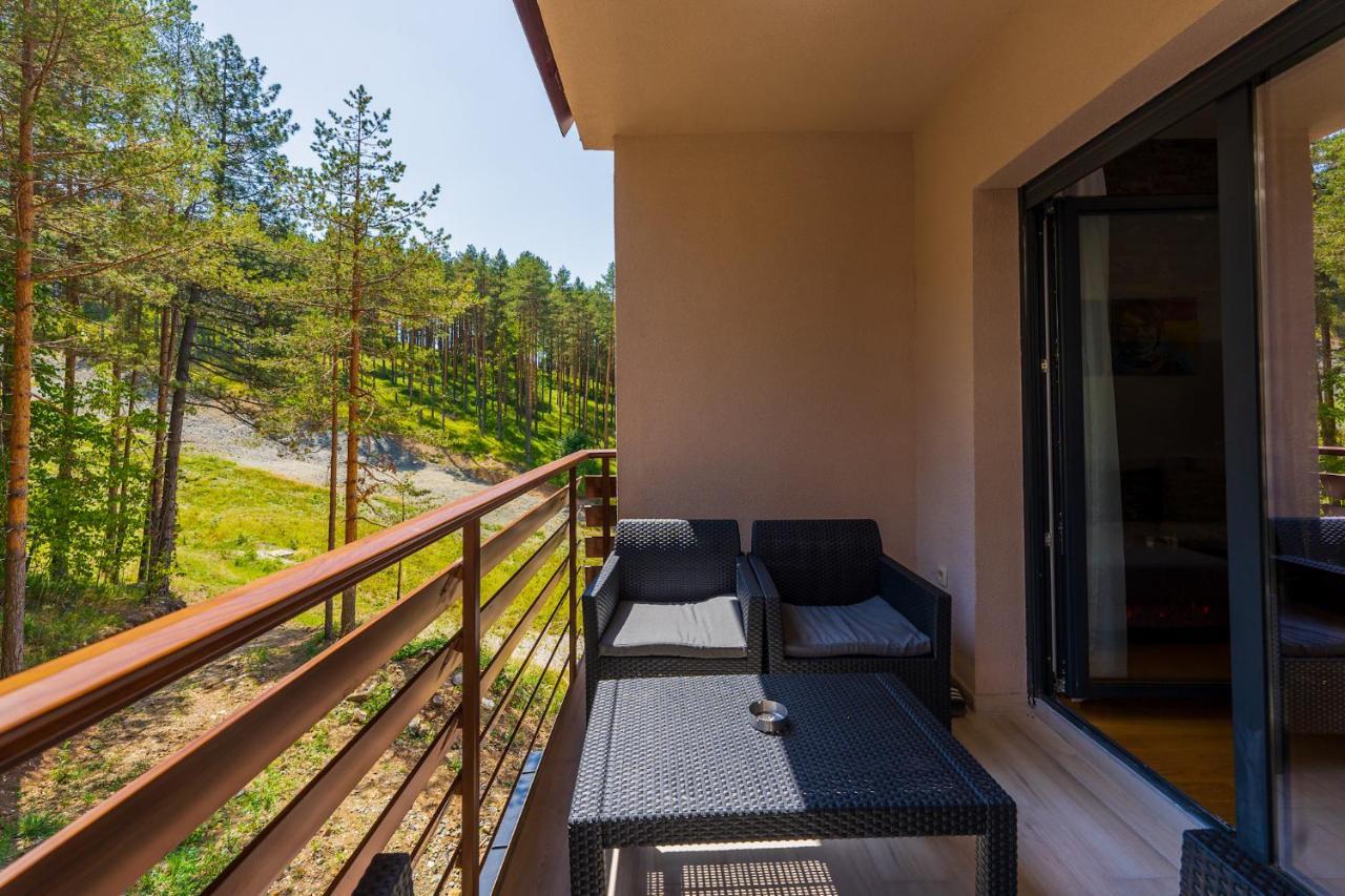 Vila Pekovic Green, Pine Trees View 2 Bedrooms Apartment Златибор Екстериор снимка